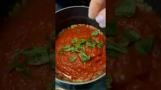 Easy Homemade Pizza Sauce #pizza #pizzasauce #sauce #basil #cooking #fy #food #easyrecipe #fypage