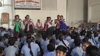વાગે છે રે વાગે છે વૃંદાવન મોરલી... કાવ્ય અભિનય