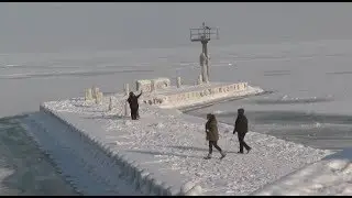 Severe Cold Weather Creates Icy Scenes at Lake Michigan in U.S.