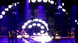 Kylie Minogue performs 2 Hearts in NYC 10/11/09