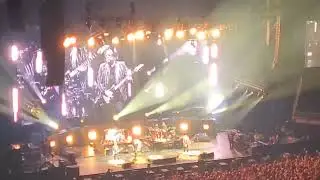 The Offspring intro and Come Out & Play live London O2 Arena 14.11.25 #fun #punk #rock #vibes #son