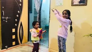 इतने सारे काम के साथ बच्चो की शैतानी 😁#indianfashion #ethnicwear #flipkartfinds #fashion #viralvideo