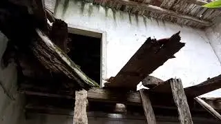La Casa Pericolante