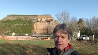 Nieuw rieten dak voor boerderij de Bijenhof in Halsteren