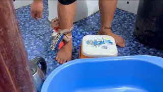 Qunnn Of Mo0dy Zhuly Clinq On Dad’s Leq Tight Refused For Evening Bath