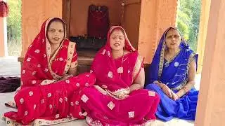 #video लाल फूलो की आईं है बाहर की मईया तेरे मंदिर मे#devigeet