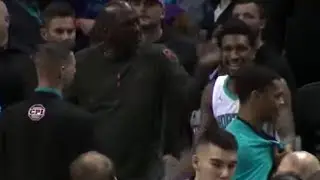 MJ hit Malik Monk in the back of his head for get in foul trouble