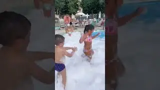 Schiuma Party