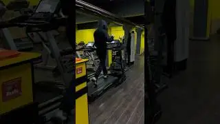 Более 2х часов на беговой дорожке #gym #training #ноги #fullbody #adidas