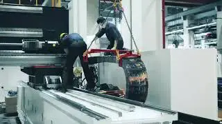 Instalaci&oacute;n de una cadena portacables confeccionada readychain&reg; de igus