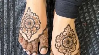 Aarti Mehndi design hello guys welcome to my live channel me aap log ka happy new year friends