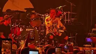 Mr Bungle - Tuyo (Narcos TV Show Theme) @TECavaret Guadalajara, México 2026
