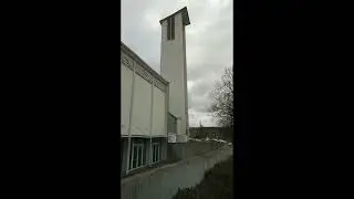 12-Uhr-L&auml;uten der katholischen Maria Suso Kirche Ulm