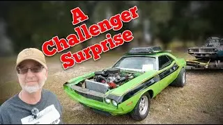 Я обнаружил САМУЮ БЕЗУМНУЮ замену двигателя на автосалоне Mopar
