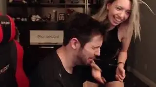 DINGLEDERPER GETS CREAMED BY PHANTOMLORD