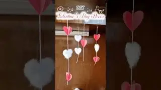 Cute DIY Heart wall hanging &hearts;️ Valentine's decor #diy #wallhanging #papercraft #roomdecor #shorts