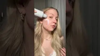Помогает ли уход за кожей Хейли Бибер при АКНЕ?