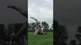 AcroYoga Amazone (Big la Moi, NunChucks, Rotisserie, Corkscrew)