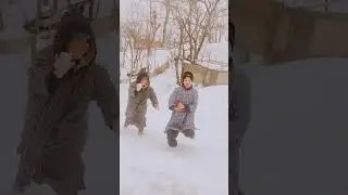 Enjoy snow with trending song seet lehar #funny #shortsfeed #youtubeshorts #shorts
