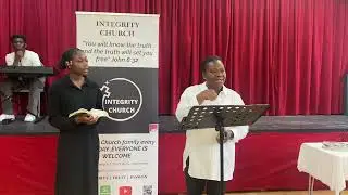 Redressez-vous et relevez la t&ecirc;te! Integrity Church AoG Manchester | Mrs Roseline Aka