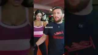 Чемпион UFC Мераб Двалишвили обучает Нину Драму своему любимому комбо ММА #шорты #ufc #mma