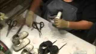 How to make  Bronzed Baby Shoes {www downloadshiva com}