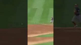 byron buxton starts off an 8_5 triple play for the twin's.#mlb