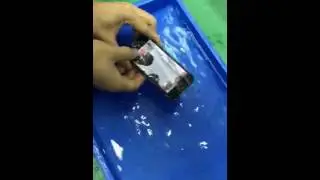 iphone 5 water test after nano coated by the machine iphone 7 waterproof