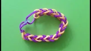Eenvoudige, tweekleurige armbandjes maken met Loom bandjes met een haakpen