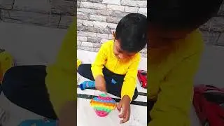 #popits #christmas #jinglebells #kidsmusic #kidsinspiration #satisfying #popitsatisfying