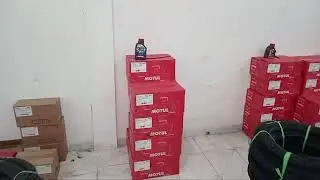 Ready stock ban maxxis,oli motul,oli ipone di gudang maxima maumere 29/01/2026.