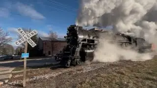 Pere & Marquette 1225 pulling the Christmas excursion train owosso Michigan🎄
