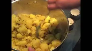 Potatoes with black mustard seeds (rye)