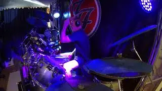 Dire Straits (Terry Williams) 'Ride Across The River' Live Sydney 1986 drum cover