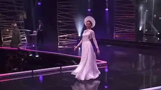 Khánh Vân trong phần thi quốc phục 