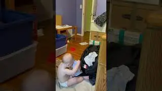My dad really needs to unpack his Seabag 😂 #funny #baby #best #papa #navy #usnavy #beauty