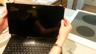 Repair/replace screen on an ASUS X501A laptop