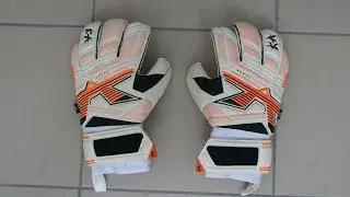 UNBOXING THE KA GOALKEEPING  TEKNIK 18 ROLL FINGER