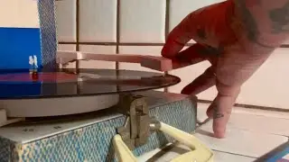 Roger Miller -Dang Me - 1964, played on a 1960’s DeeJay Portable