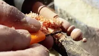Pembuatan pembubutan kayu untuk tasbih muslim 99 