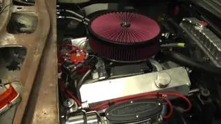Holden HQ Ute Come Racing engine start.