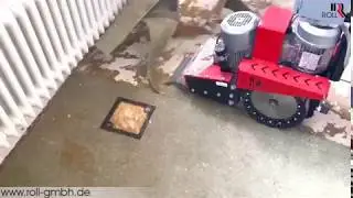 Linoleum mit Strippermaschine entfernen und Kleberreste abschleifen