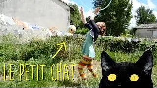 La Gatoun Hula hoop - Planete HoopDance - MIni TuTOTO - la capitaine et le petit chat en l'an 2000