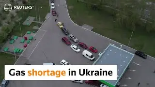 Fuel shortage in Ukraine causes long lines