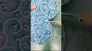 The trick to get the nicer scallops #sewing #sew #diy #fashion #scallops