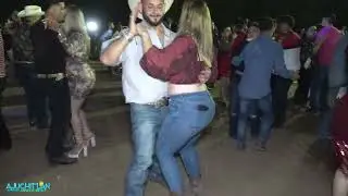 Mi novia es la mas pechugona del rumbo y baila bonito | Ajuchitlan del Progreso