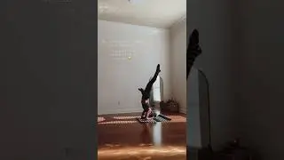 #shorts30 #short #youtubeblack #youtubeshorts #yoga #yogainspiration #shorts #yogateacher #health