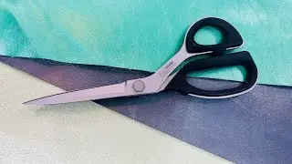 Cutting the Up and Away Handbag by Pin It Up Patterns