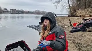 Промер на реке без течения.