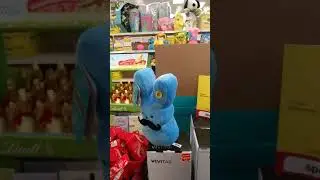 Vibrating peep (blue with mustache)